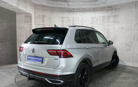 Volkswagen Tiguan II, 2021 год, 3 420 000 рублей, 6 фотография