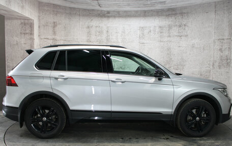 Volkswagen Tiguan II, 2021 год, 3 420 000 рублей, 4 фотография