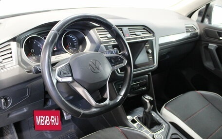 Volkswagen Tiguan II, 2021 год, 3 420 000 рублей, 10 фотография
