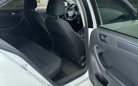 Volkswagen Jetta VI, 2015 год, 820 000 рублей, 5 фотография