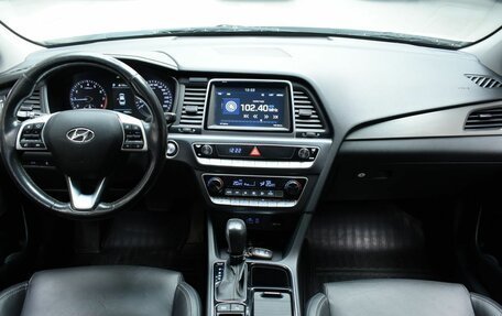 Hyundai Sonata VII, 2018 год, 1 650 000 рублей, 10 фотография