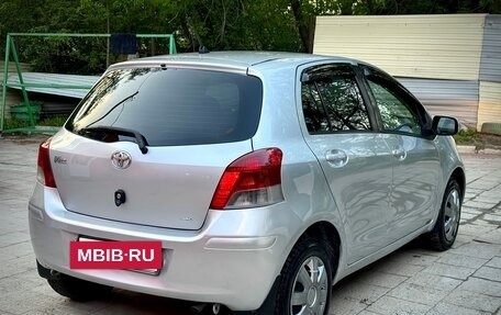 Toyota Vitz, 2010 год, 530 000 рублей, 2 фотография
