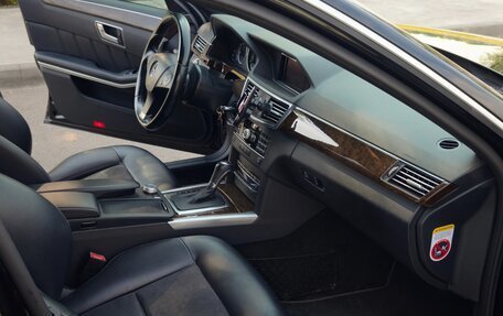 Mercedes-Benz E-Класс, 2011 год, 1 540 000 рублей, 10 фотография