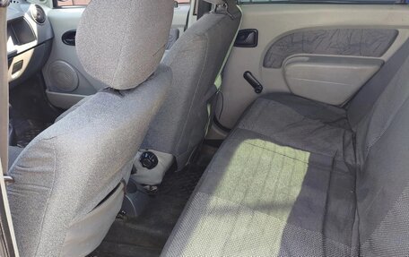Renault Logan I, 2006 год, 201 000 рублей, 7 фотография