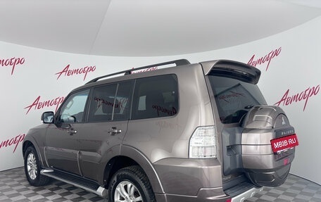 Mitsubishi Pajero IV, 2011 год, 1 955 000 рублей, 3 фотография