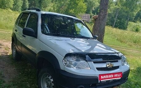 Chevrolet Niva I рестайлинг, 2019 год, 720 000 рублей, 6 фотография