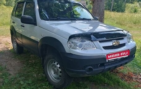 Chevrolet Niva I рестайлинг, 2019 год, 720 000 рублей, 3 фотография