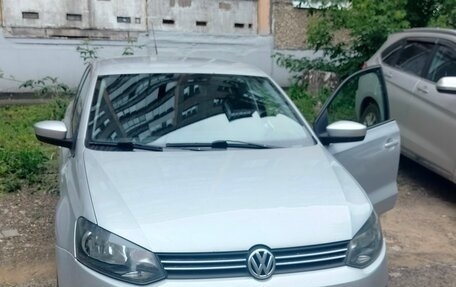 Volkswagen Polo VI (EU Market), 2012 год, 640 000 рублей, 2 фотография