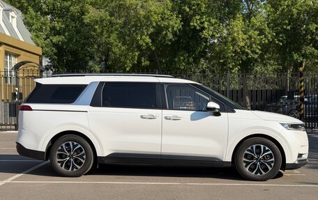 KIA Carnival, 2023 год, 4 490 000 рублей, 7 фотография