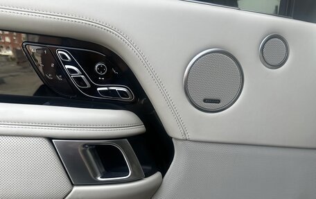 Land Rover Range Rover IV рестайлинг, 2020 год, 11 000 000 рублей, 22 фотография