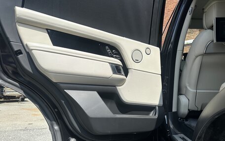 Land Rover Range Rover IV рестайлинг, 2020 год, 11 000 000 рублей, 23 фотография
