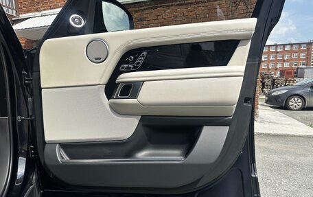 Land Rover Range Rover IV рестайлинг, 2020 год, 11 000 000 рублей, 31 фотография