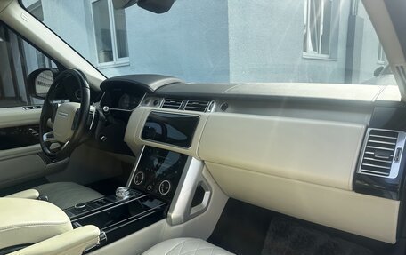Land Rover Range Rover IV рестайлинг, 2020 год, 11 000 000 рублей, 30 фотография