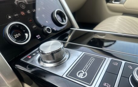 Land Rover Range Rover IV рестайлинг, 2020 год, 11 000 000 рублей, 39 фотография