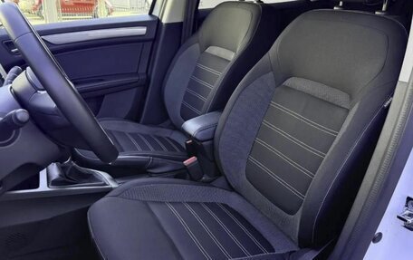 Renault Arkana I, 2019 год, 1 650 000 рублей, 17 фотография