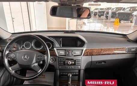 Mercedes-Benz E-Класс, 2011 год, 1 749 000 рублей, 16 фотография