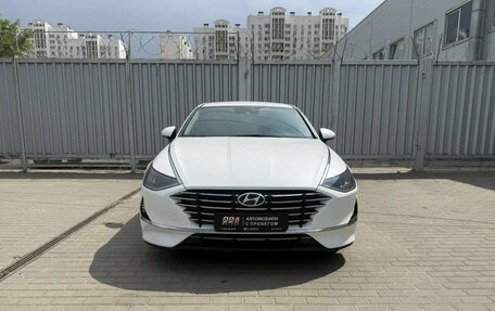 Hyundai Sonata VIII, 2019 год, 1 925 000 рублей, 2 фотография