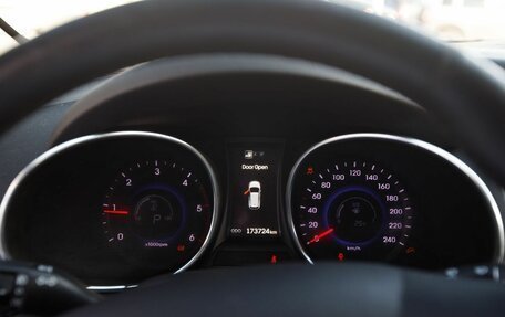 Hyundai Santa Fe III рестайлинг, 2015 год, 1 700 000 рублей, 13 фотография