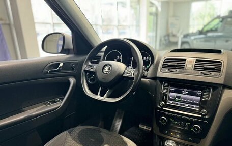 Skoda Yeti I рестайлинг, 2017 год, 1 415 000 рублей, 26 фотография