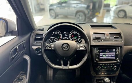 Skoda Yeti I рестайлинг, 2017 год, 1 415 000 рублей, 24 фотография
