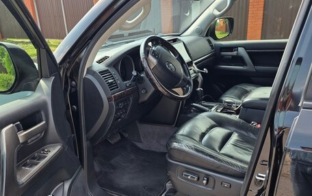 Toyota Land Cruiser 200, 2011 год, 4 000 000 рублей, 8 фотография