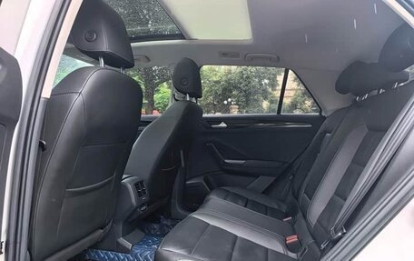 Volkswagen T-Roc I, 2022 год, 1 690 800 рублей, 12 фотография