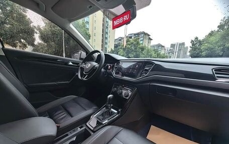 Volkswagen T-Roc I, 2022 год, 1 690 800 рублей, 15 фотография