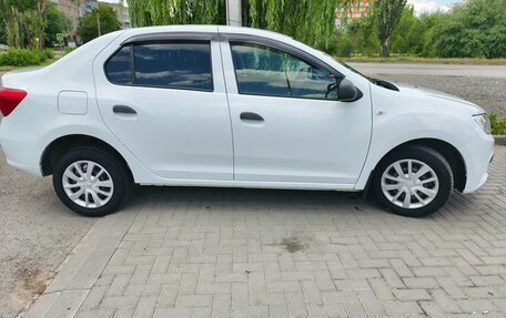 Renault Logan II, 2019 год, 877 000 рублей, 3 фотография