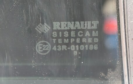 Renault Logan II, 2019 год, 877 000 рублей, 8 фотография