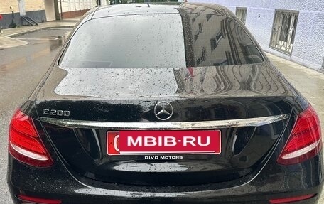 Mercedes-Benz E-Класс, 2019 год, 2 100 000 рублей, 2 фотография