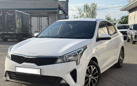 KIA Rio IV, 2021 год, 1 700 000 рублей, 2 фотография
