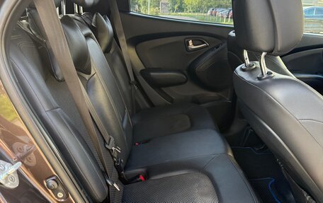 Hyundai ix35 I рестайлинг, 2010 год, 1 200 000 рублей, 12 фотография