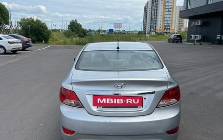 Hyundai Solaris II рестайлинг, 2012 год, 650 000 рублей, 5 фотография