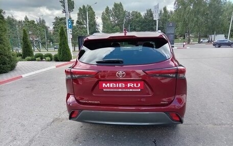 Toyota Highlander, 2021 год, 4 500 000 рублей, 4 фотография