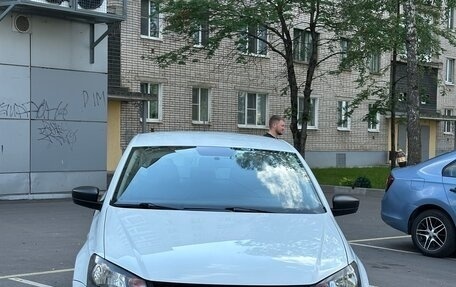 Volkswagen Polo VI (EU Market), 2018 год, 649 000 рублей, 3 фотография
