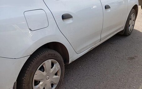 Renault Logan II, 2014 год, 400 000 рублей, 4 фотография