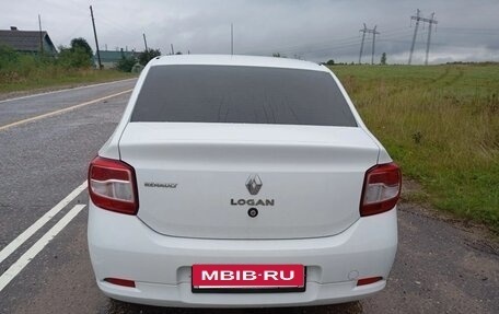 Renault Logan II, 2014 год, 400 000 рублей, 2 фотография