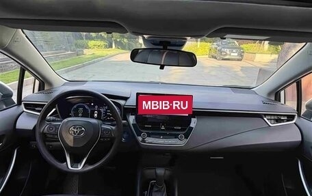 Toyota Corolla, 2023 год, 1 870 000 рублей, 9 фотография