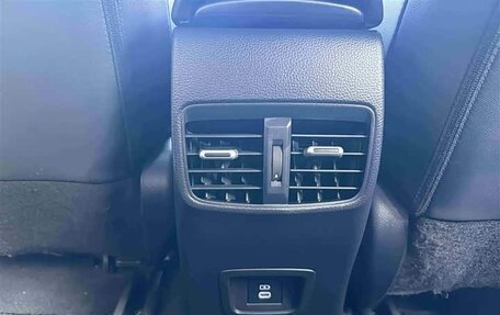 Toyota Corolla, 2023 год, 1 870 000 рублей, 15 фотография