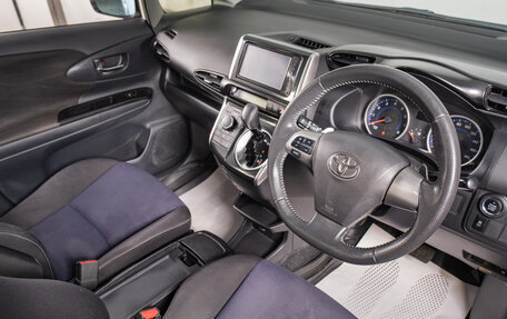 Toyota Wish II, 2012 год, 1 449 000 рублей, 8 фотография