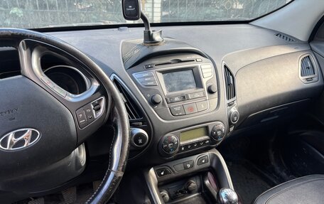 Hyundai ix35 I рестайлинг, 2014 год, 1 500 000 рублей, 11 фотография