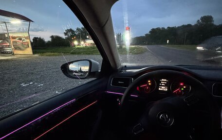 Volkswagen Jetta VI, 2011 год, 970 000 рублей, 10 фотография
