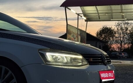 Volkswagen Jetta VI, 2011 год, 970 000 рублей, 4 фотография