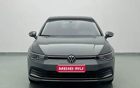 Volkswagen Golf VIII, 2023 год, 1 950 800 рублей, 2 фотография