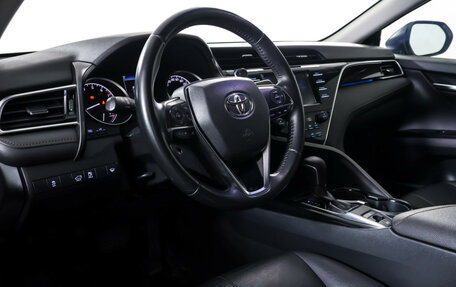 Toyota Camry, 2019 год, 2 549 000 рублей, 15 фотография
