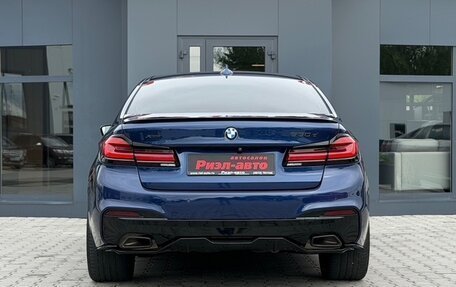 BMW 5 серия, 2019 год, 3 990 000 рублей, 5 фотография
