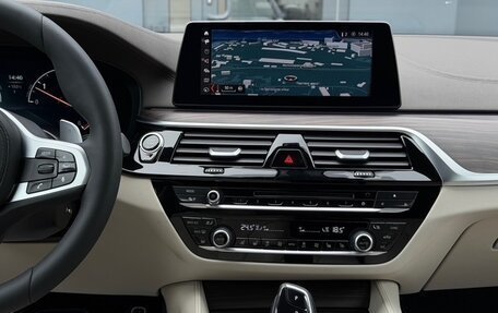 BMW 5 серия, 2019 год, 3 990 000 рублей, 12 фотография