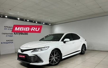 Toyota Camry, 2021 год, 2 390 000 рублей, 1 фотография