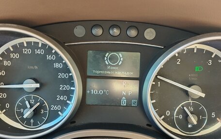 Mercedes-Benz GL-Класс, 2011 год, 1 950 000 рублей, 26 фотография