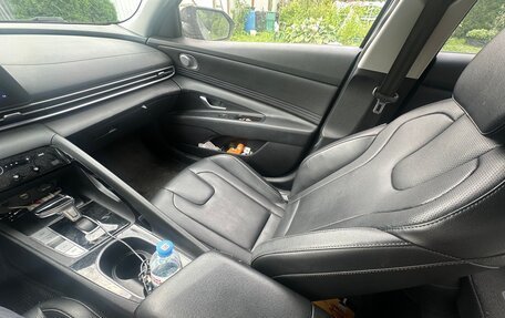 Hyundai Elantra, 2020 год, 2 100 000 рублей, 9 фотография